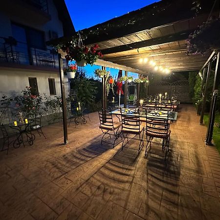 Shamrock Inn Iasi Eksteriør billede