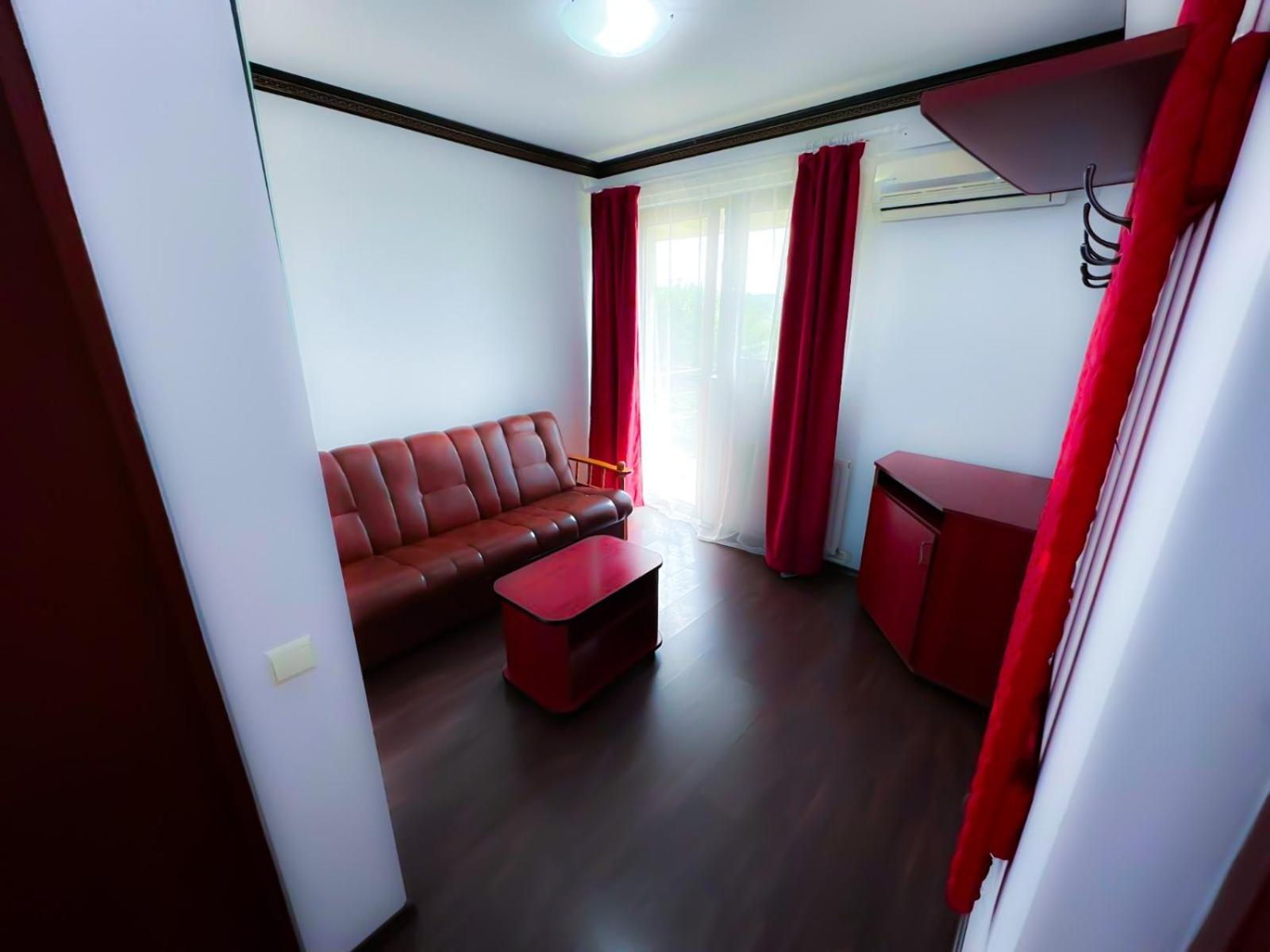 Shamrock Inn Iasi Eksteriør billede