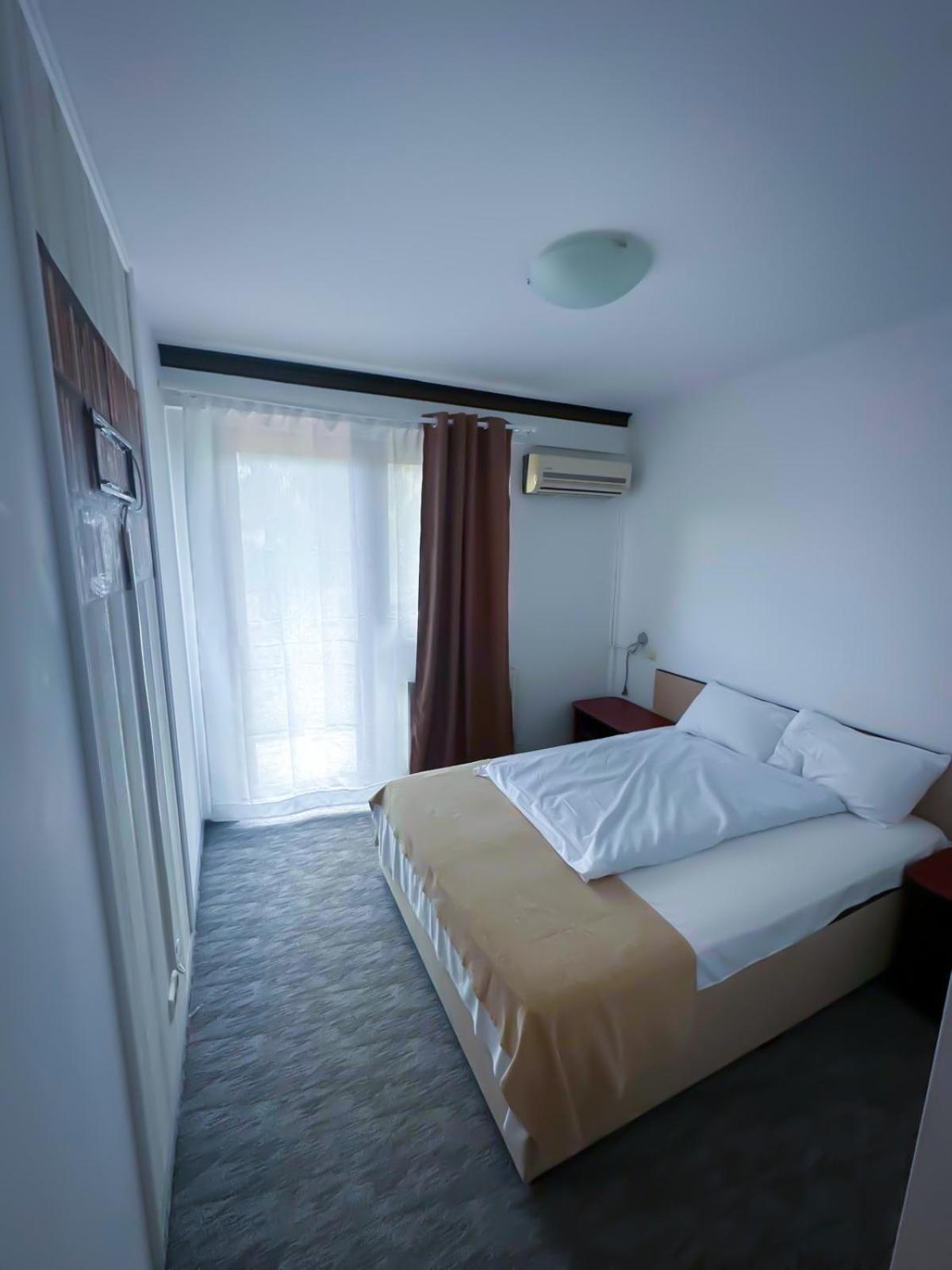 Shamrock Inn Iasi Eksteriør billede